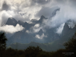 The Santa Catalina Mountains were doing a disappearing act. Now you see them, then you don&#039;t.